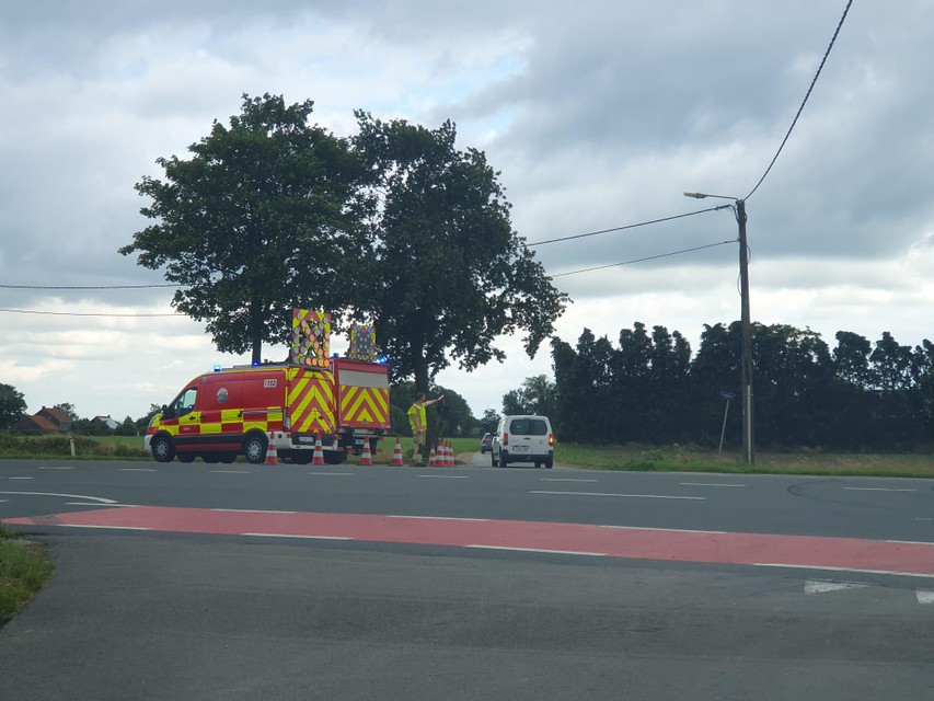 Het verkeer wordt omgeleid via de Hulsbosstraat.