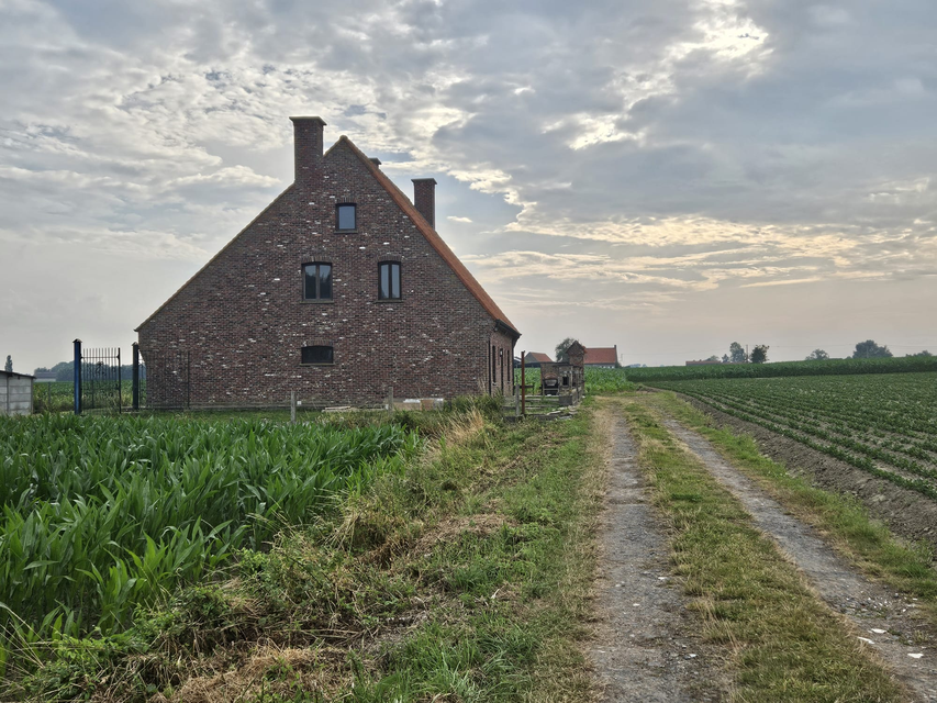 Het huis in Moorslede waar het lichaam van de 74-jarige Eric V. werd gevonden.