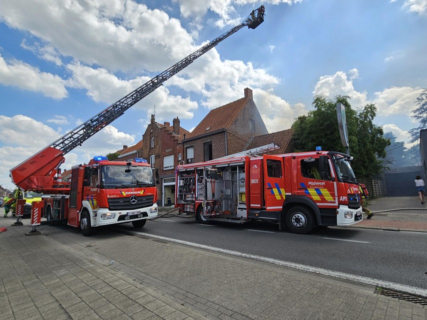 De brandweer kwam massaal ter plaatse.