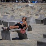 Zuid-Europa kreunt onder hitte en volgende week belooft nóg warmer te worden: “Geen goed idee om twee uur in de zon te gaan liggen”.