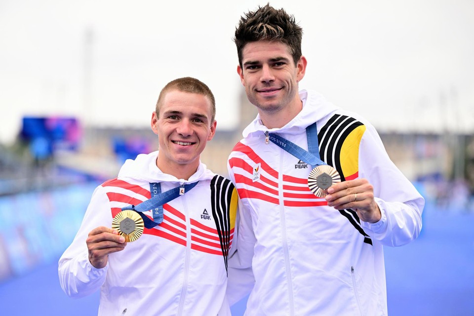 Het goud van Remco Evenepoel is maar liefst 241 keer meer waard dan het brons van Wout van Aert.