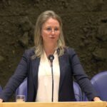 Zorgminister Fleur Agema (PVV) in het nauw: ‘Ik vrees dat ze hier gewoon liegt’.